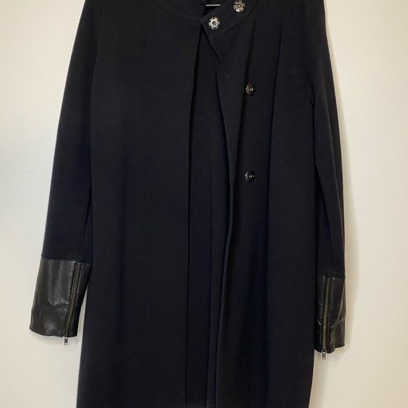 Eileen Fisher 100% Wool Sweater with leather cuffed sleeves - Picture 10 of 13